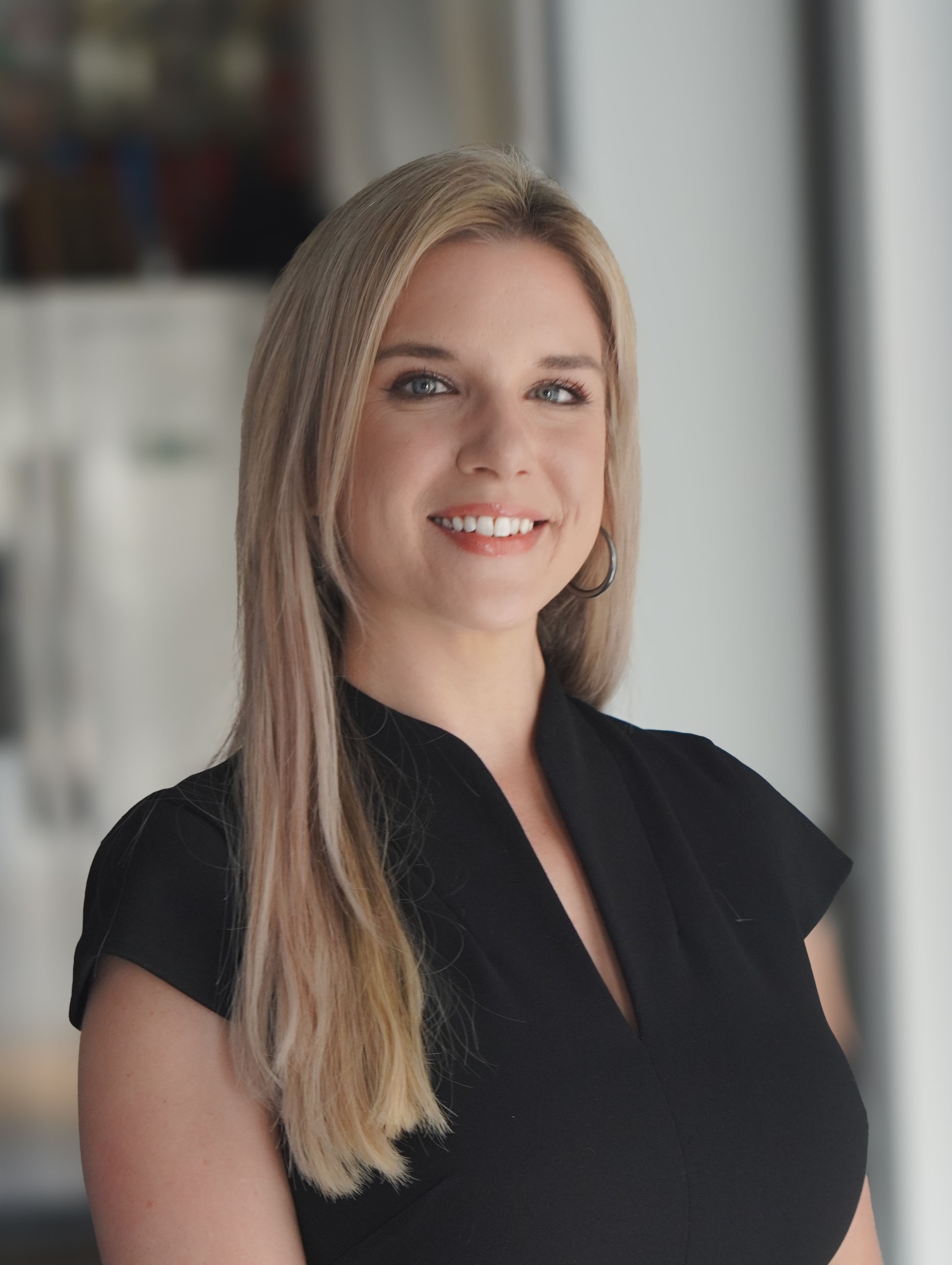 Headshot of Amanda Beck