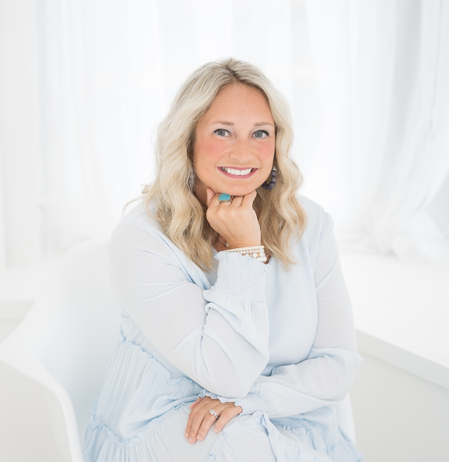 Headshot of Sheena Groth